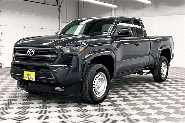 Used 2025 Toyota Tacoma SR image 10