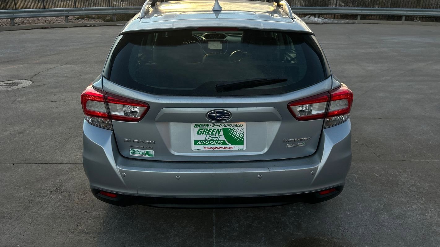 Used 2017 Subaru Impreza 2.0i Limited image 14