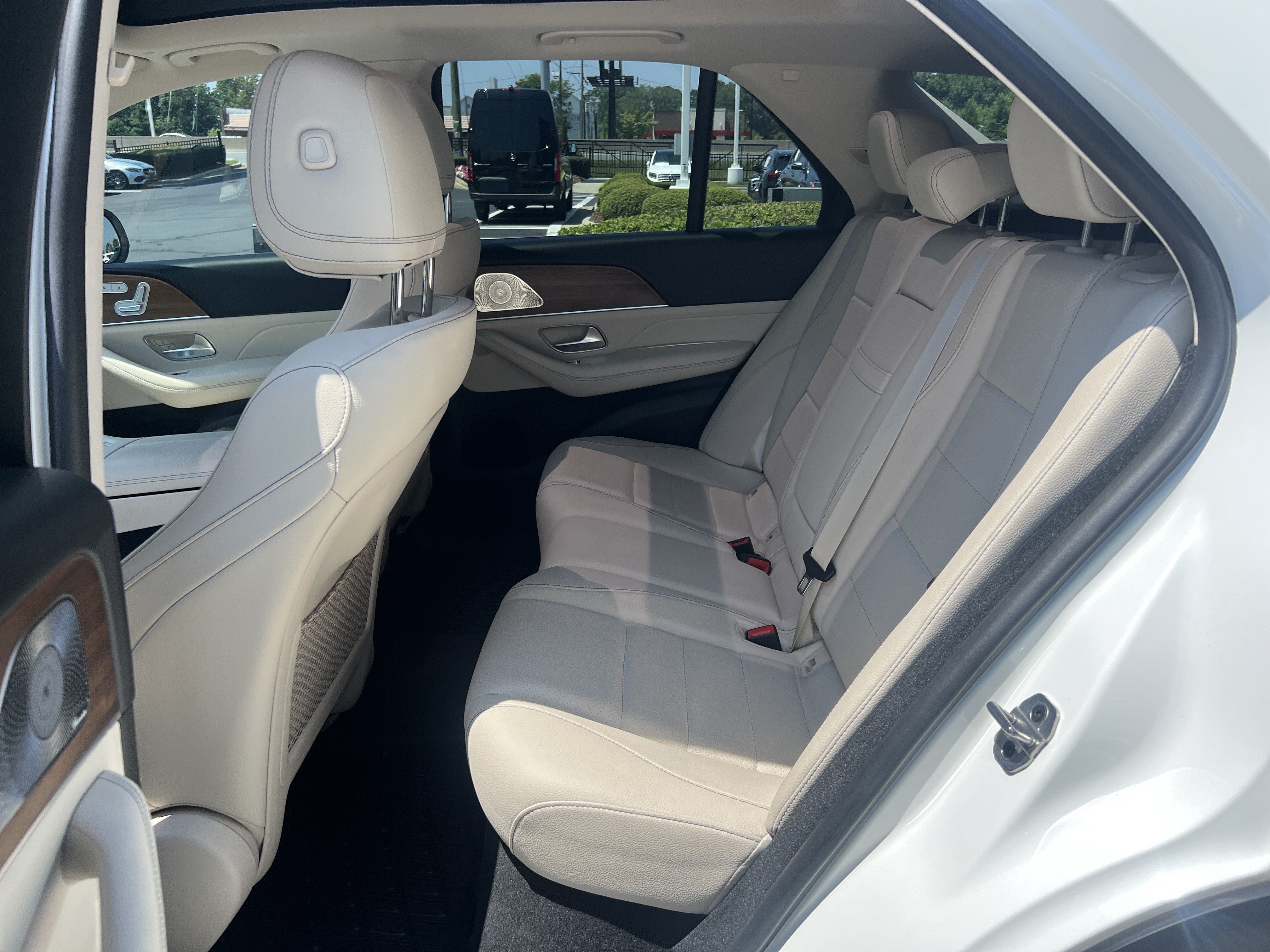 Certified 2023 Mercedes-Benz GLE 350 4MATIC w/ Premium Package image 33