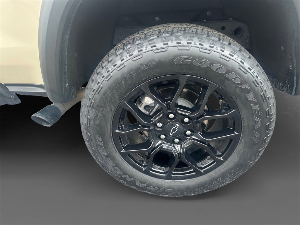 Used 2024 Chevrolet Colorado Trail Boss w/ LPO, Dark Essentials Package image 10