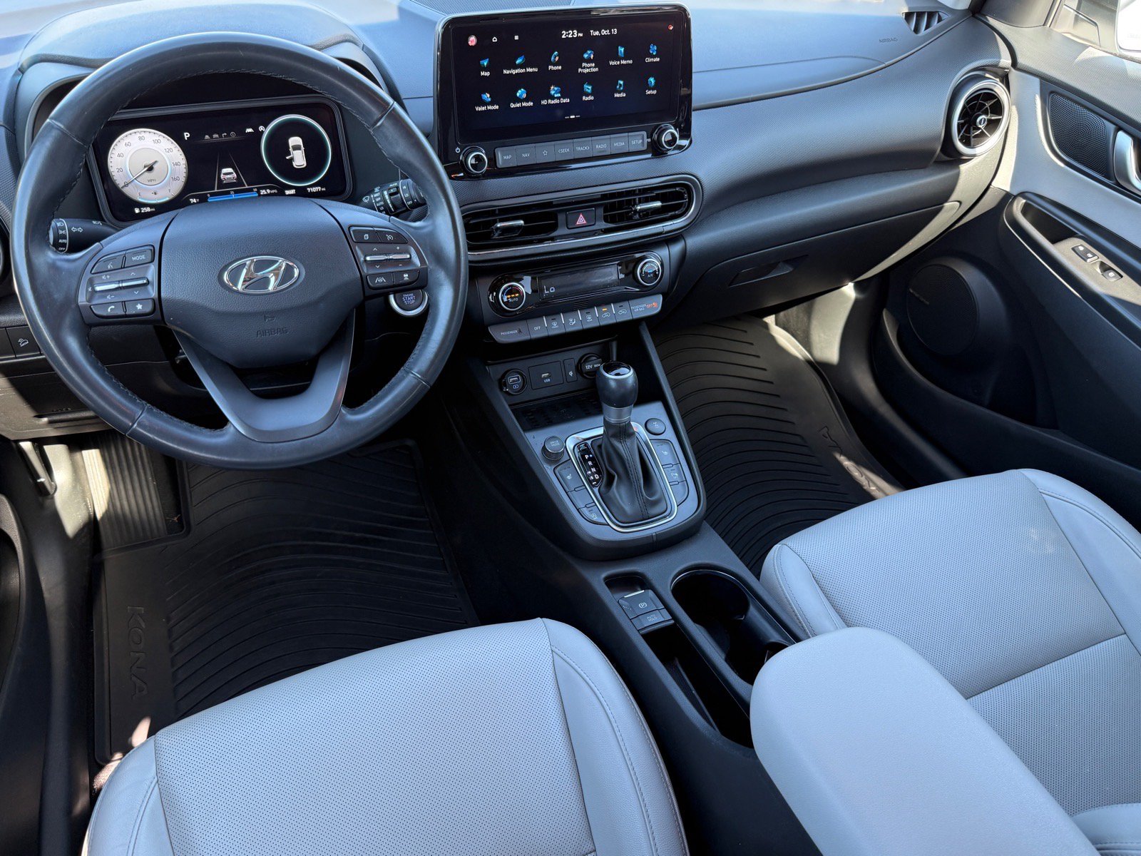 Used 2022 Hyundai Kona Limited w/ Winter Weather Package AWD/4WD image 12