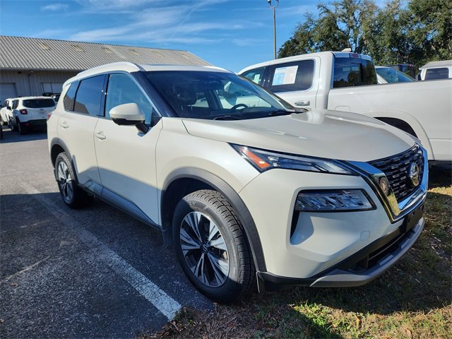 Used 2021 Nissan Rogue SV w/ Premium Package image 7