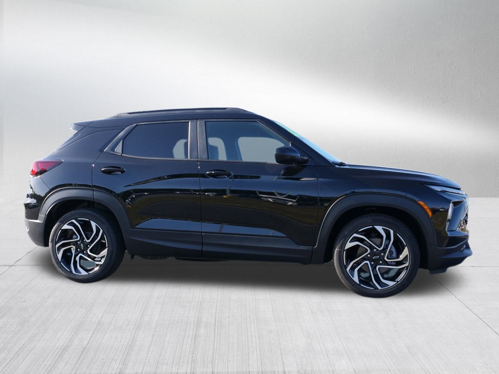 New 2026 Chevrolet TrailBlazer RS w/ Convenience Package image 2