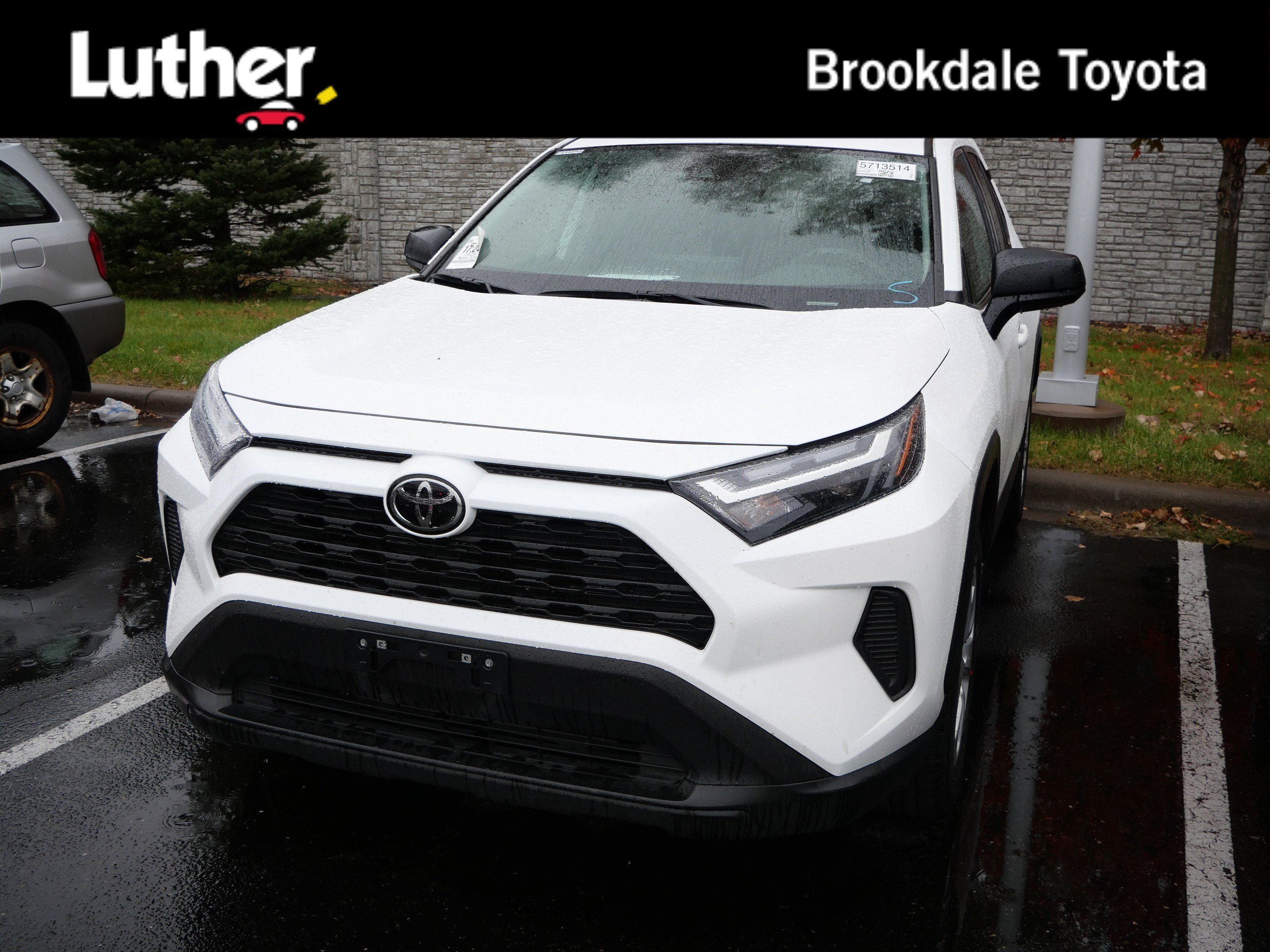 Certified 2025 Toyota RAV4 LE AWD/4WD image 1
