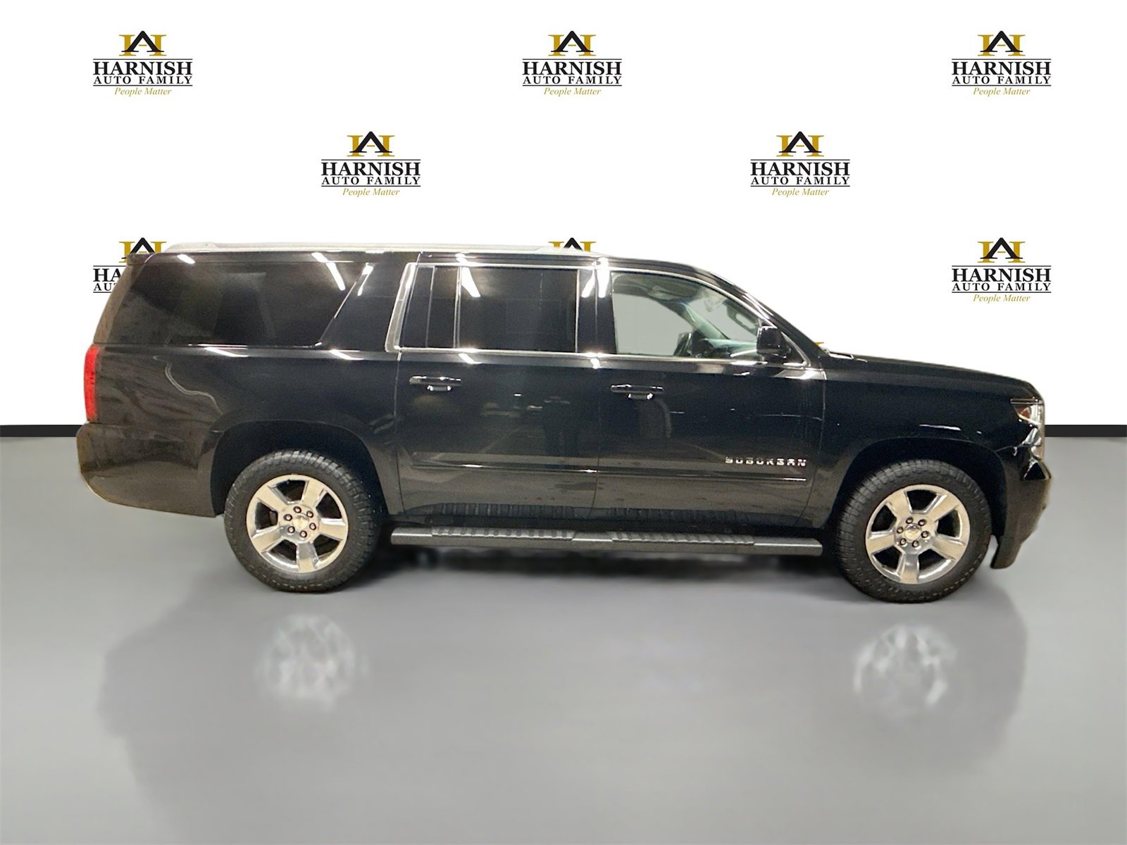 Used 2019 Chevrolet Suburban LS w/ All-Season Package image 4