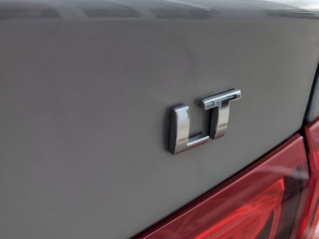 Used 2023 Chevrolet Malibu LT image 34