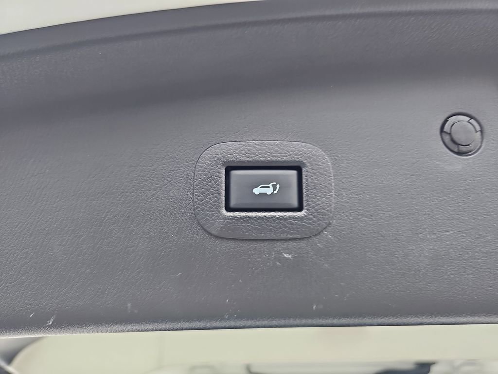 Used 2024 INFINITI QX80 Luxe image 18