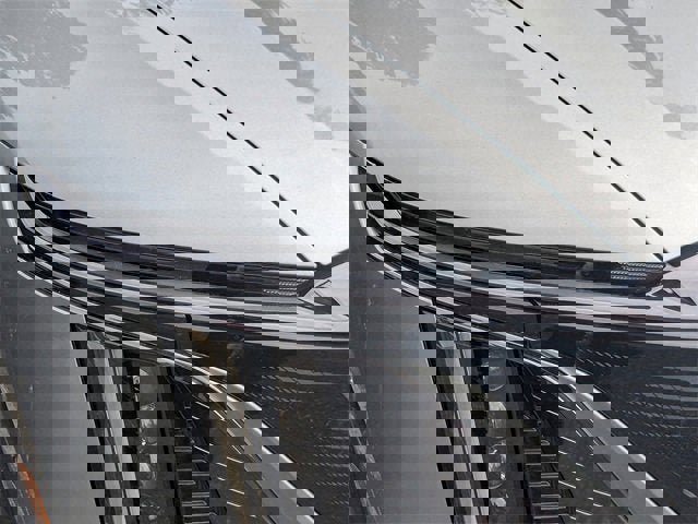 New 2025 Cadillac Lyriq Sport image 9