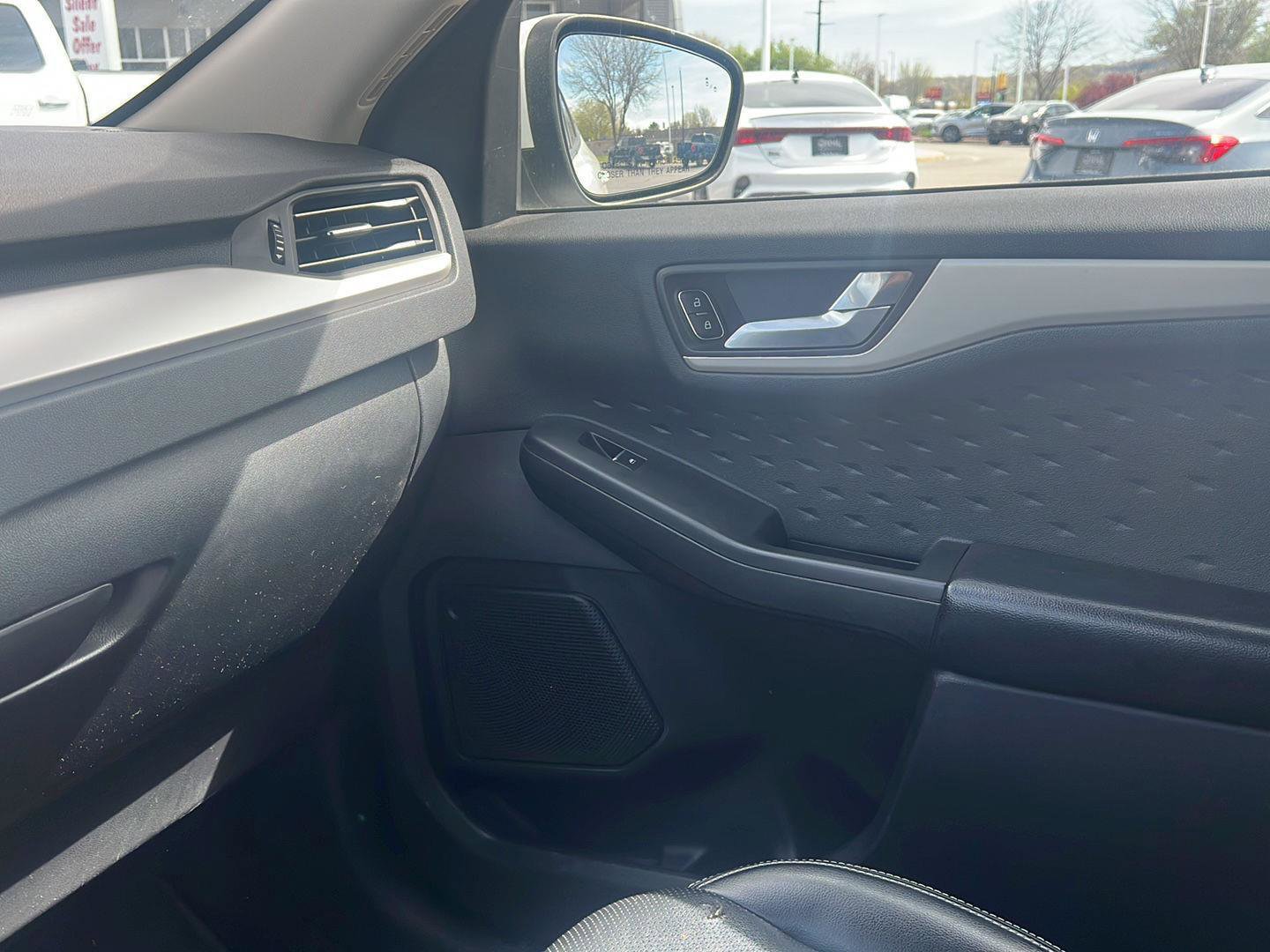 Used 2020 Ford Escape SEL AWD/4WD image 23