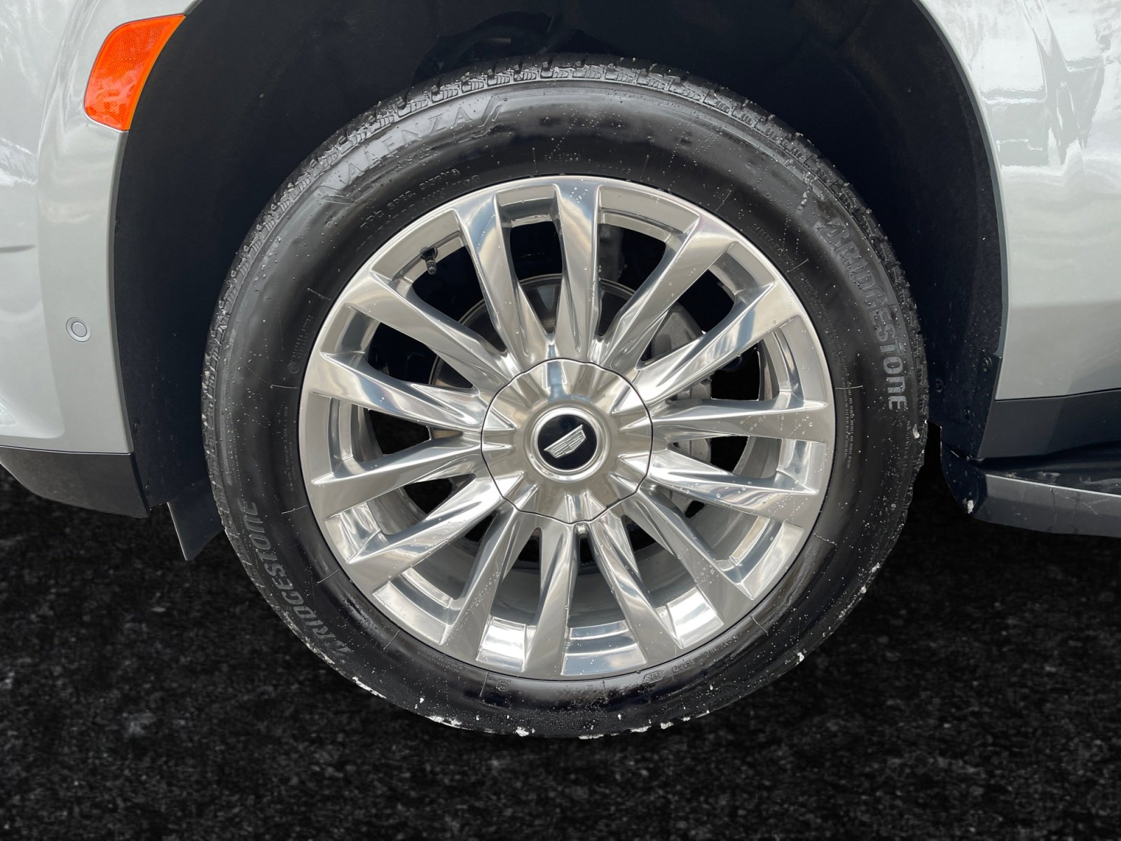 Used 2024 Cadillac Escalade Premium Luxury image 15