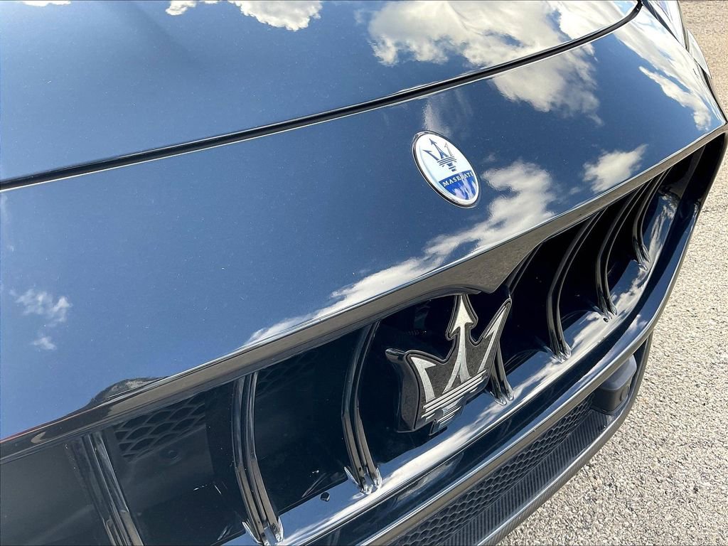 Used 2024 Maserati Grecale Modena AWD/4WD image 33