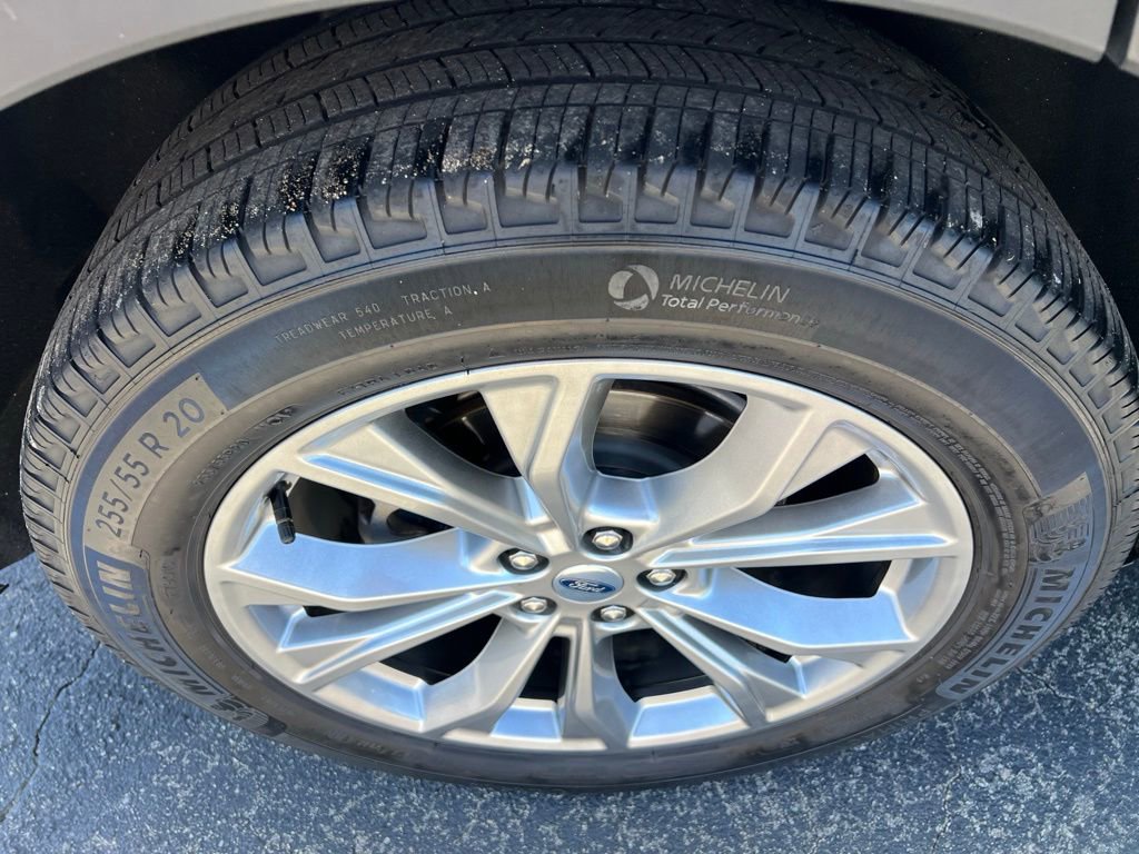 Used 2024 Ford Explorer Limited RWD image 47