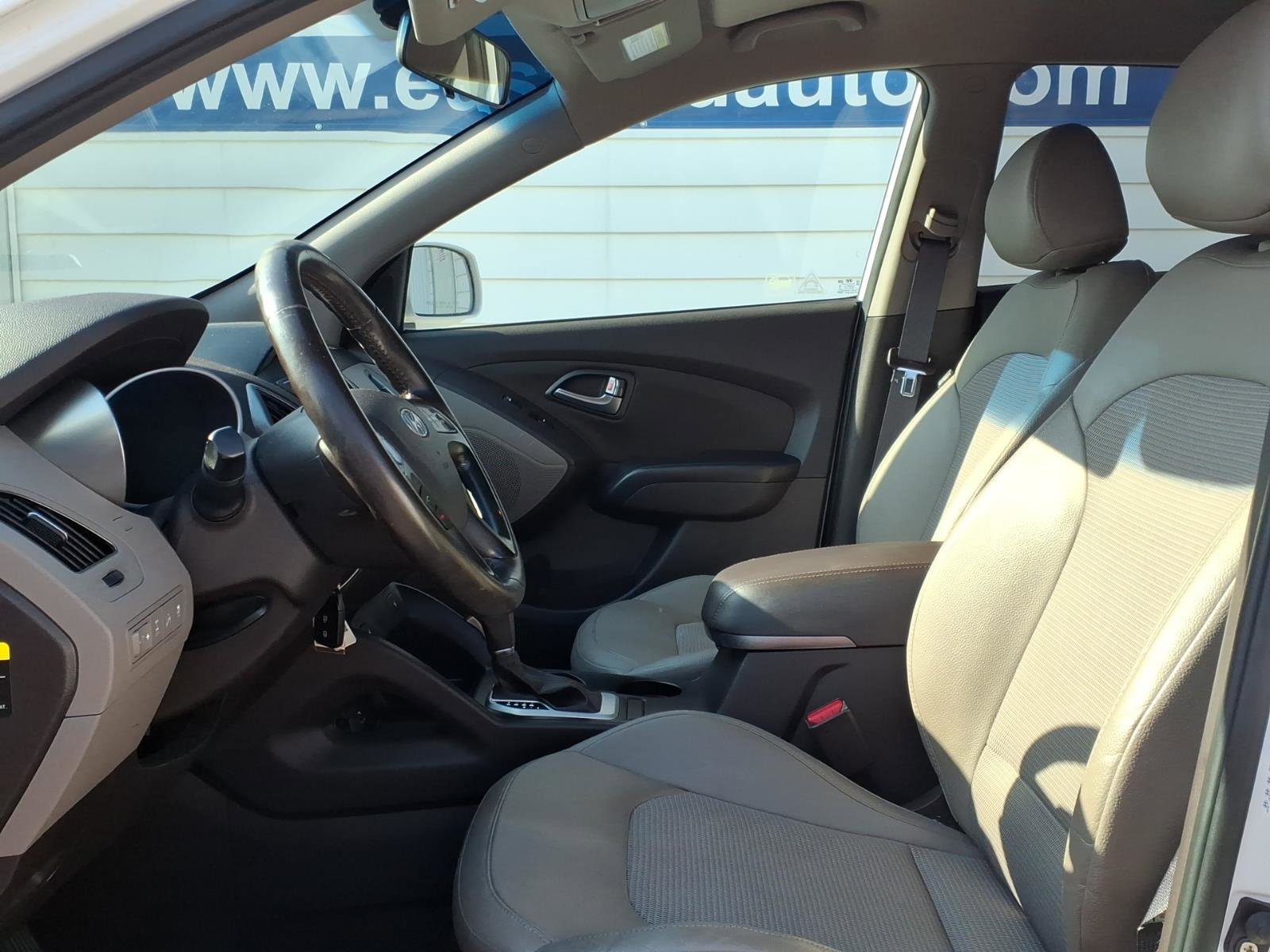 Used 2015 Hyundai Tucson SE AWD/4WD image 8