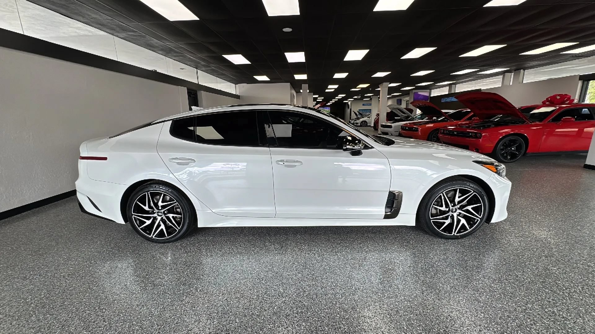 Used 2022 Kia Stinger GT-Line w/ Sun & Sound Package RWD image 6