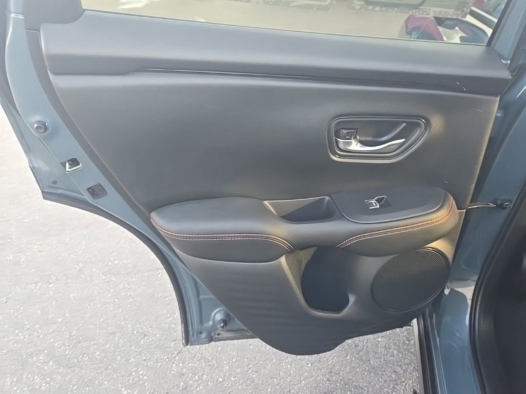 Used 2025 Honda HR-V Sport image 26