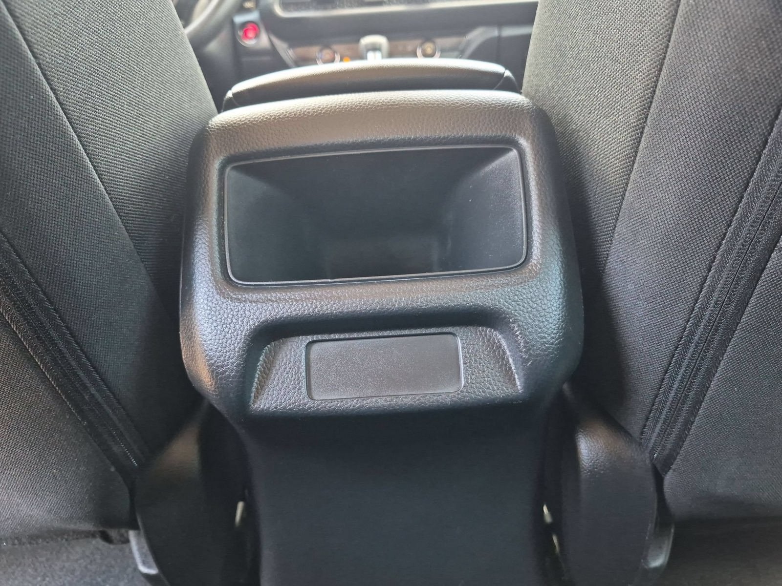 Used 2024 Honda HR-V LX image 25