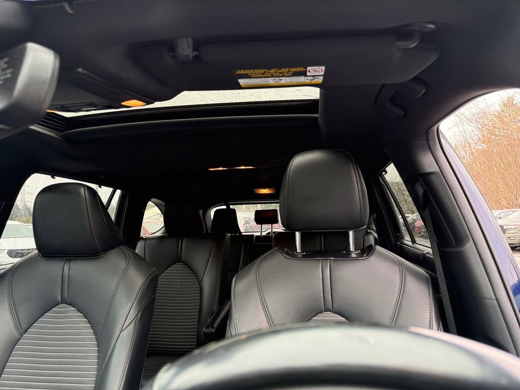 Used 2021 Toyota Highlander XSE image 25