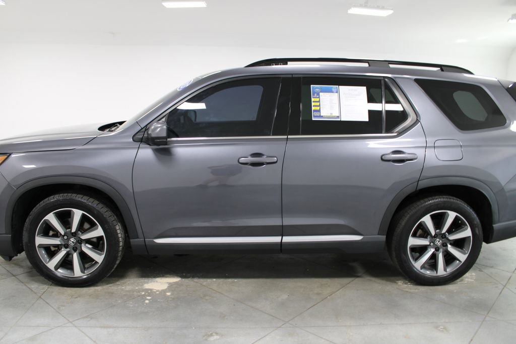Used 2023 Honda Pilot Elite image 5