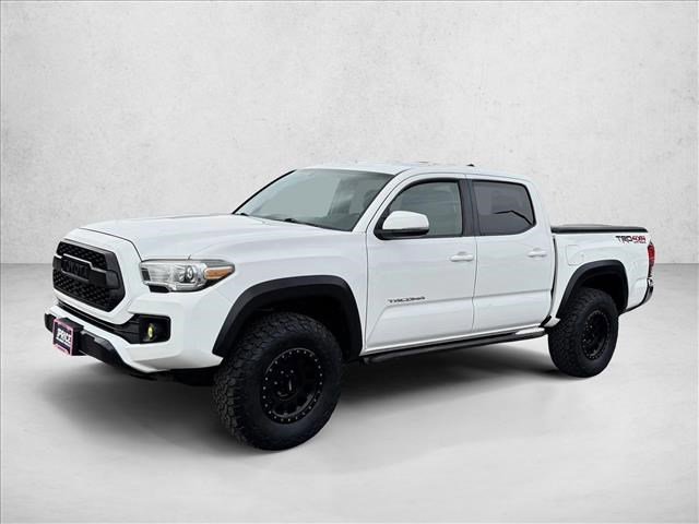 Used 2017 Toyota Tacoma TRD Off-Road w/ Tow Package (A/T)