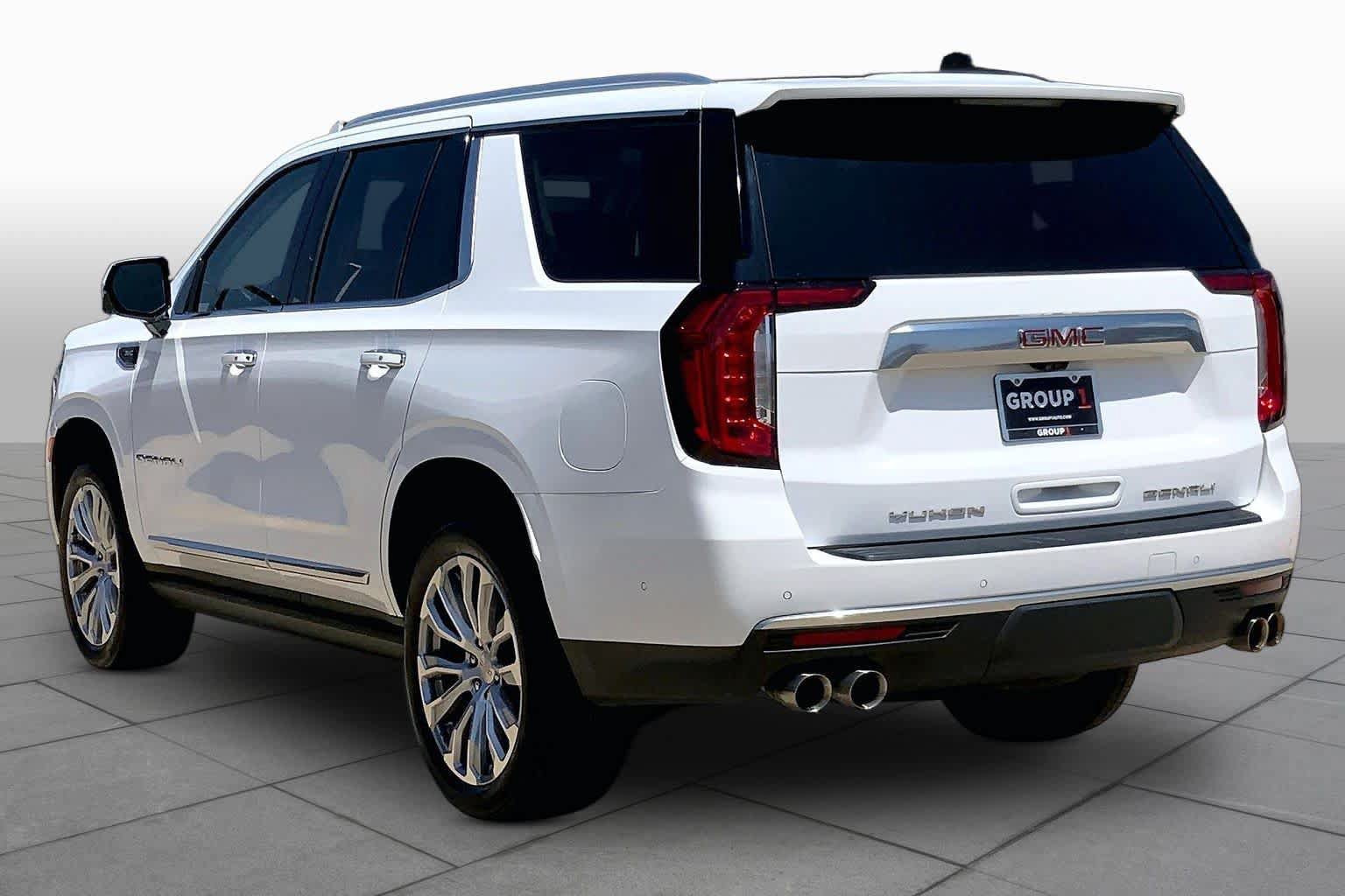 Used 2023 GMC Yukon Denali w/ Advanced Technology Package AWD/4WD image 12
