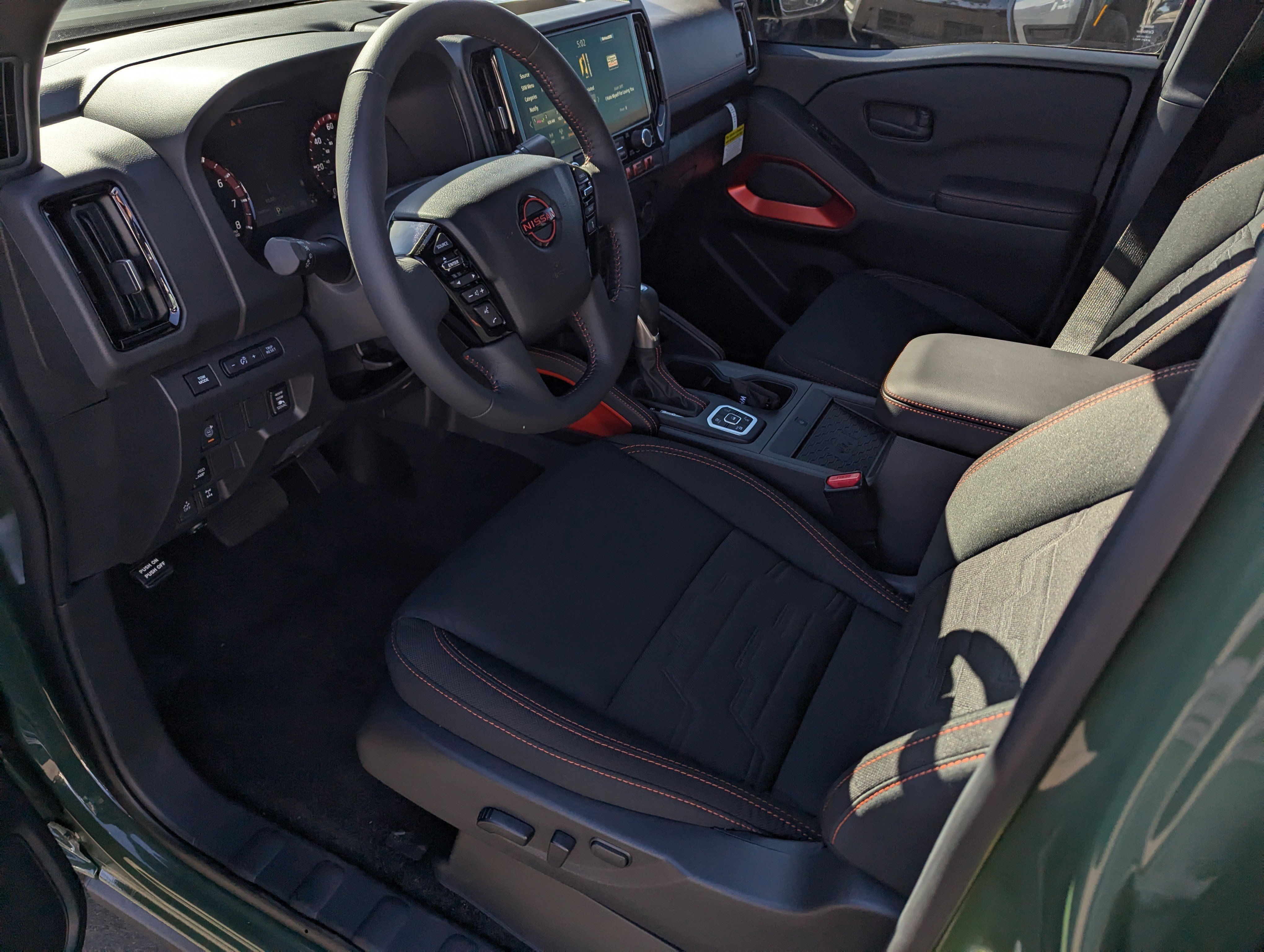 New 2026 Nissan Frontier PRO-4X w/ Pro-4x Convenience Package image 10