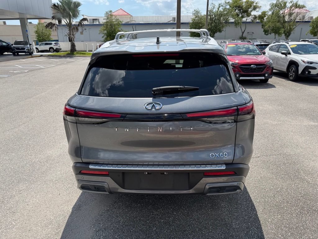 Used 2023 INFINITI QX60 Sensory w/ Vision Package FWD image 6