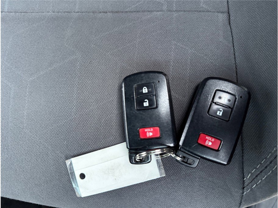 Used 2016 Toyota Tacoma TRD Sport w/ Towing Package AWD/4WD image 47