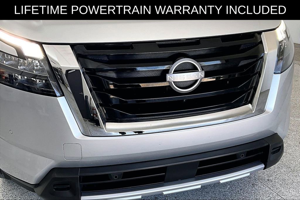 Used 2025 Nissan Pathfinder Platinum w/ Cargo Package image 38