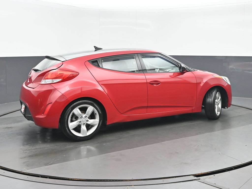 Used 2014 Hyundai Veloster w/ Style Package 02 FWD image 3