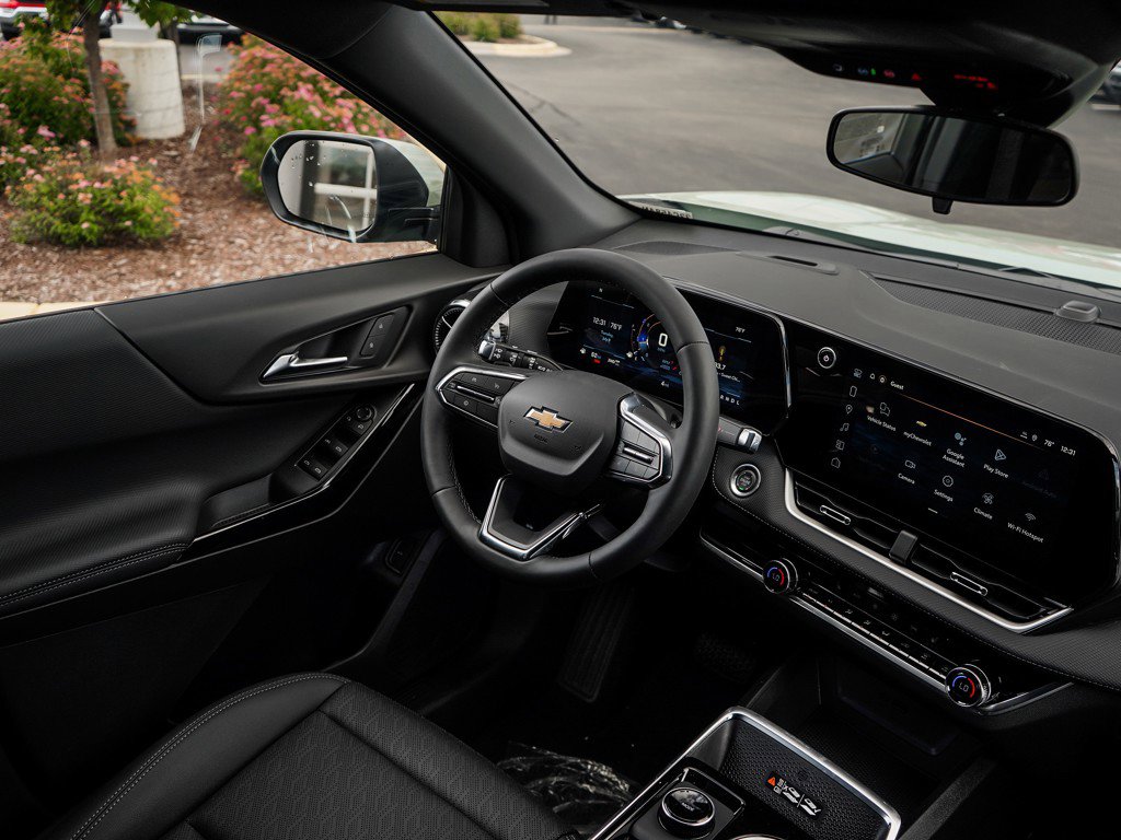 New 2026 Chevrolet Equinox LT w/ Convenience Package II image 14