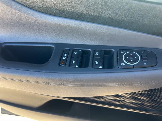 Used 2020 Hyundai Santa Fe SEL image 12