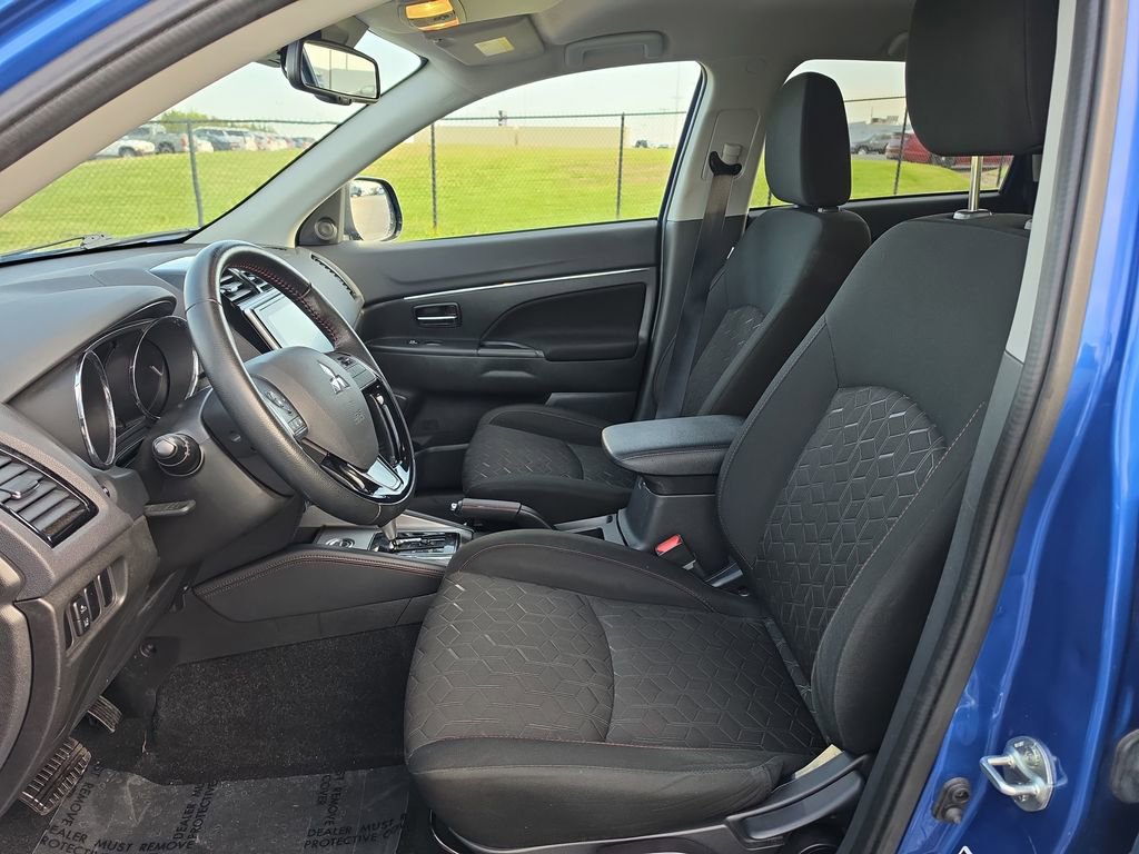 Used 2024 Mitsubishi Outlander Sport AWD image 11
