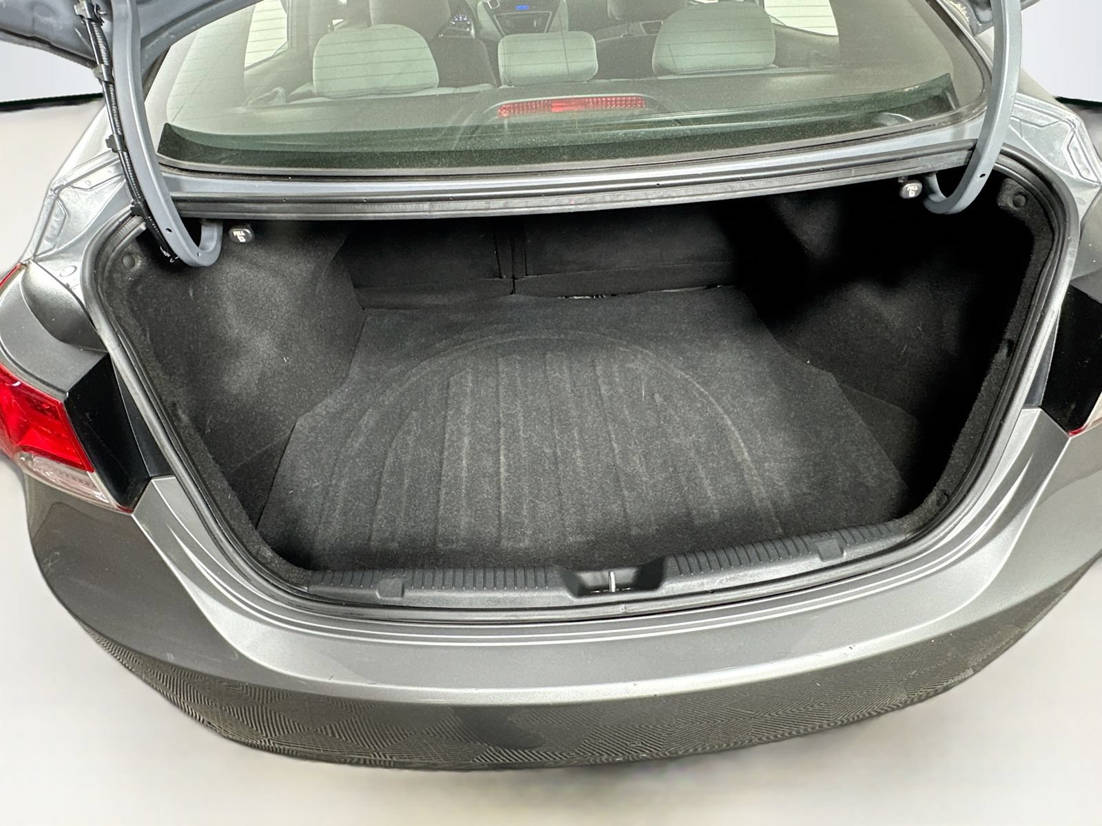Used 2013 Hyundai Elantra GLS FWD image 22