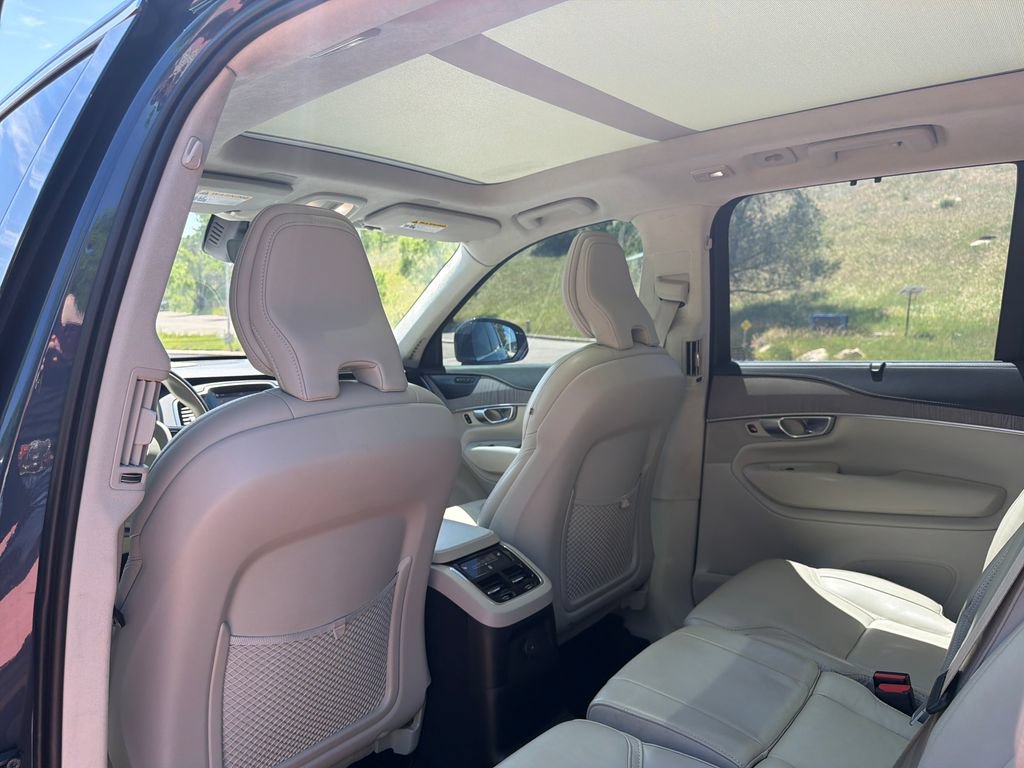 Used 2023 Volvo XC90 T8 Ultimate w/ Lounge Package AWD/4WD image 25