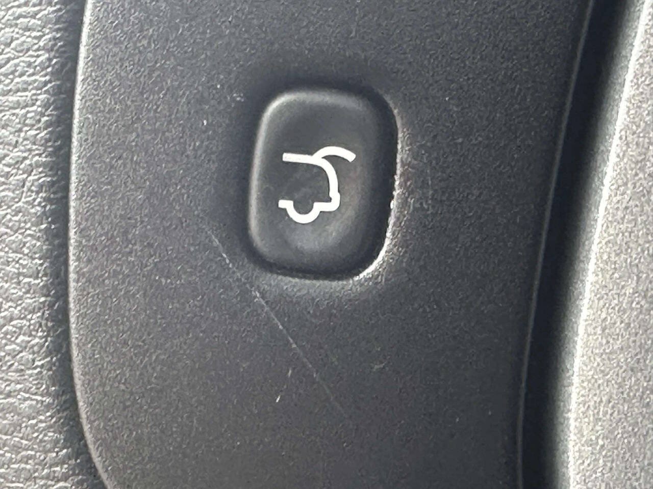 Used 2014 Jeep Cherokee Latitude w/ Comfort/Convenience Group AWD/4WD image 15