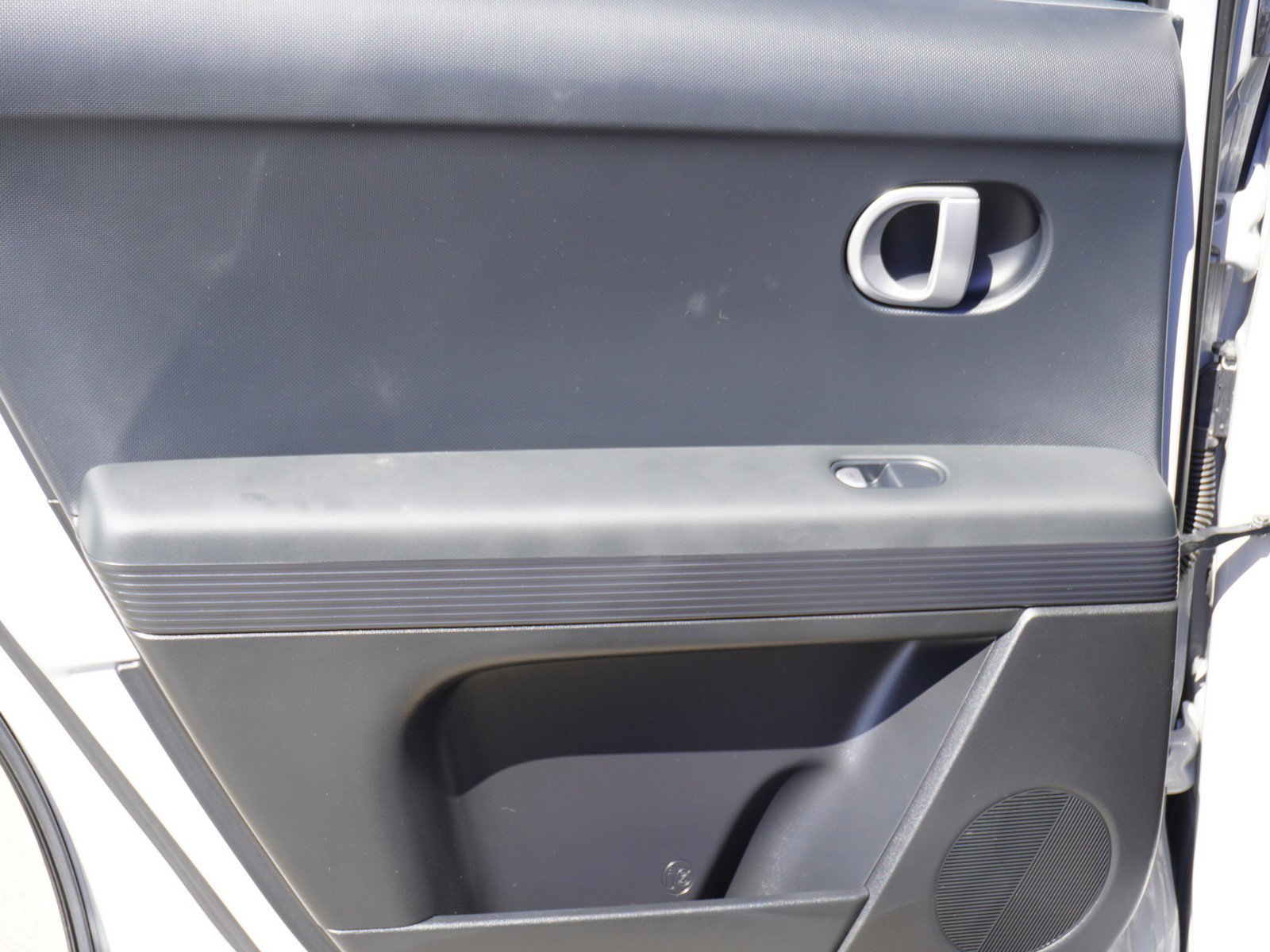 Used 2024 Hyundai Ioniq 5 SE image 12