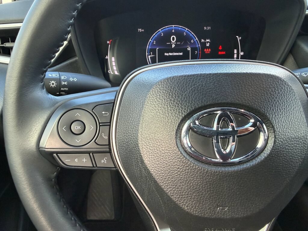 Used 2026 Toyota Corolla SE FWD image 15