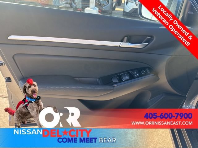 New 2025 Nissan Altima 2.5 SL FWD image 18