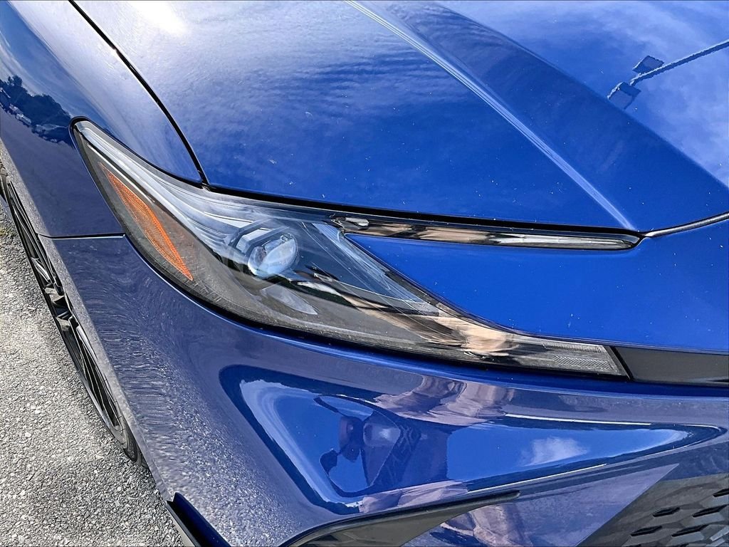Used 2025 Toyota Camry SE FWD image 31