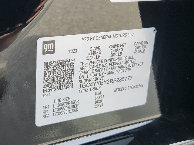 Used 2024 Chevrolet Silverado 2500 ZR2 w/ Technology Package image 28