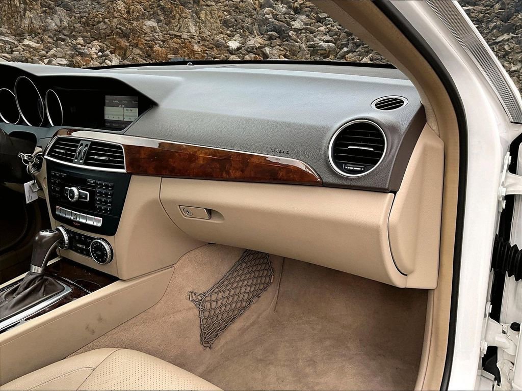 Used 2015 Mercedes-Benz C 250 Coupe image 14
