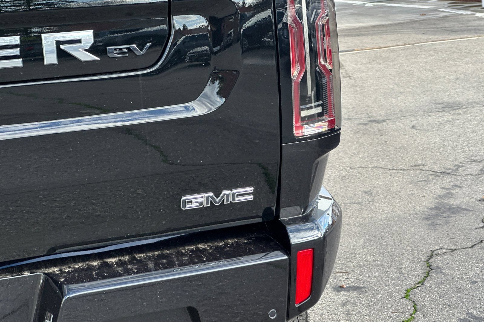 New 2025 GMC Hummer EV 2X AWD/4WD image 25