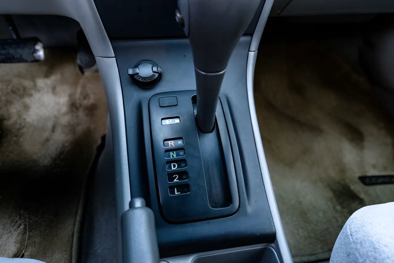 Used 2004 Toyota Corolla LE image 14