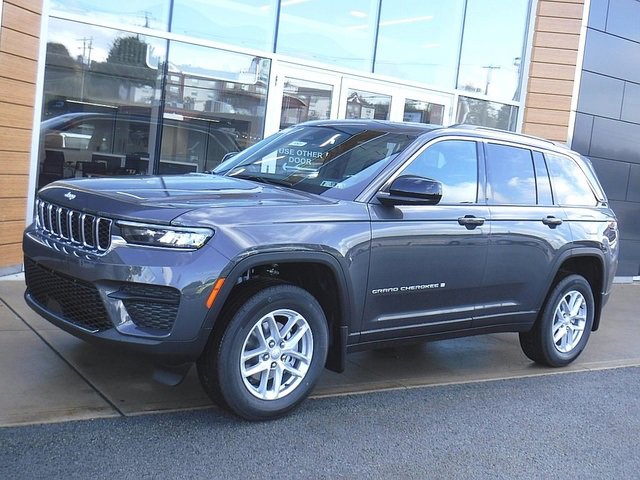 New 2025 Jeep Grand Cherokee Laredo