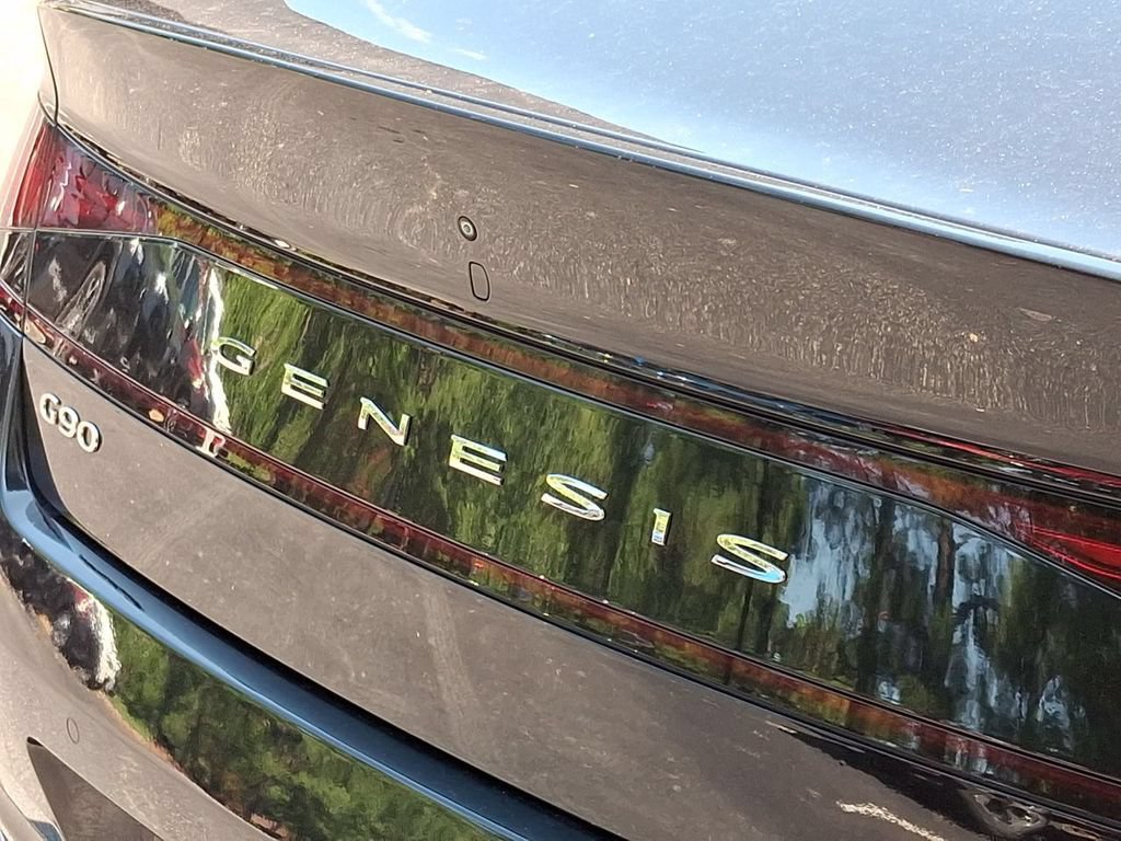 Used 2023 Genesis G90 3.5T AWD/4WD image 30