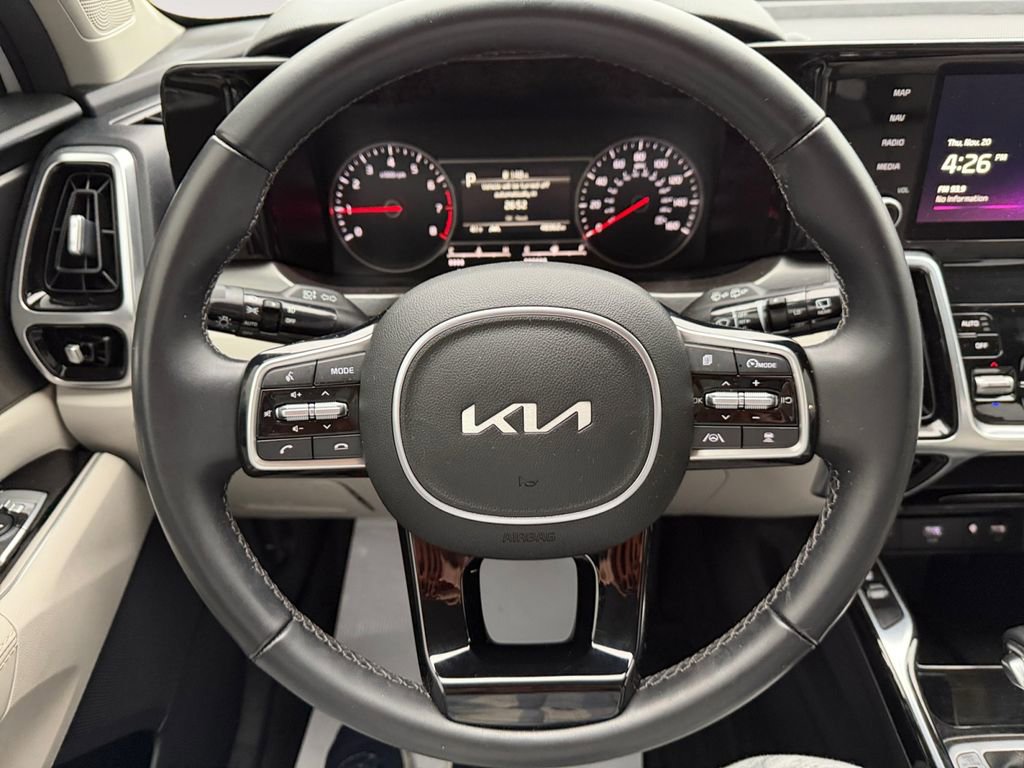 Used 2022 Kia Sorento SX image 13