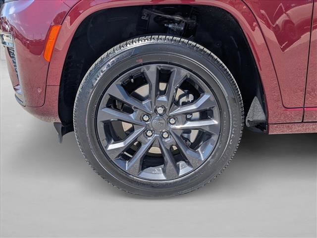 New 2026 Jeep Grand Cherokee L Limited AWD/4WD image 10