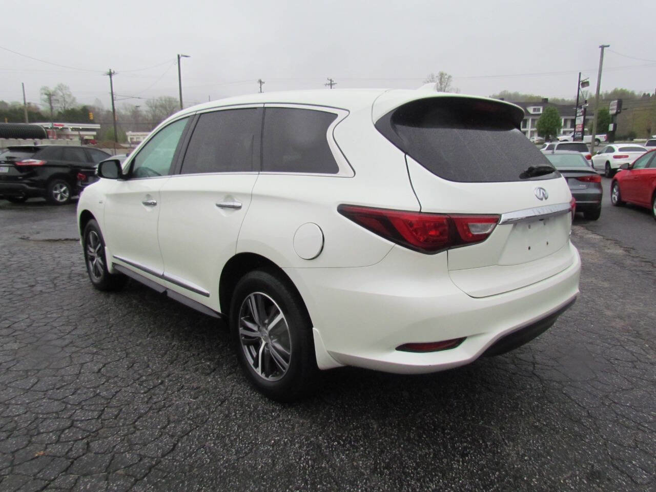 Used 2017 INFINITI QX60 Luxe image 5