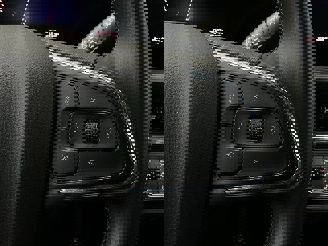 Used 2025 Buick Envista Sport Touring image 34