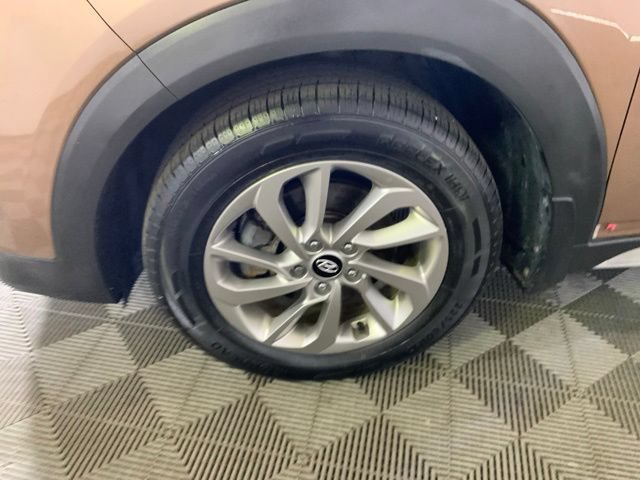 Used 2017 Hyundai Tucson SE w/ SE Popular Package 02 AWD/4WD image 10